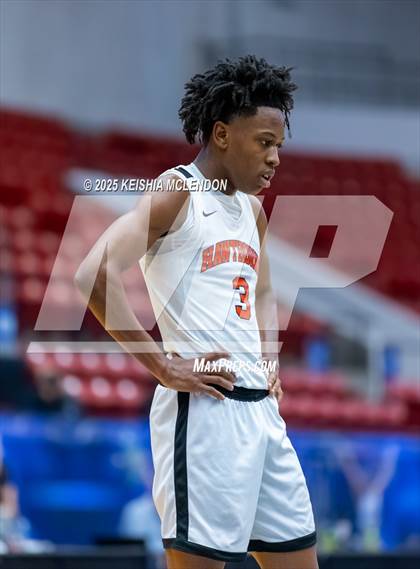 Thumbnail 3 in Hawthorne vs. Crossroad Academy (FHSAA Rural Class Final) photogallery.