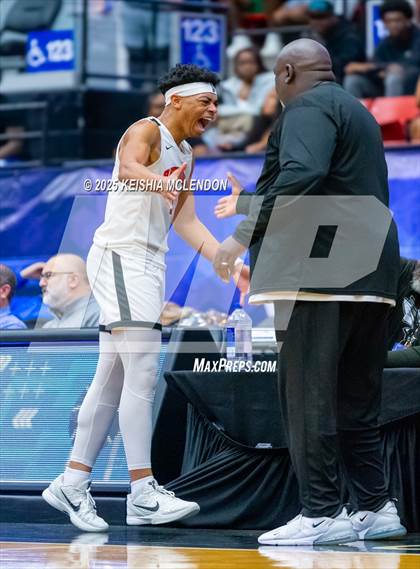 Thumbnail 3 in Hawthorne vs. Crossroad Academy (FHSAA Rural Class Final) photogallery.