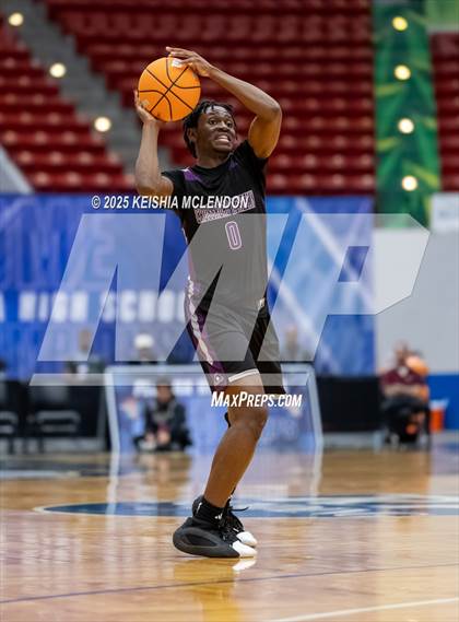 Thumbnail 2 in Hawthorne vs. Crossroad Academy (FHSAA Rural Class Final) photogallery.