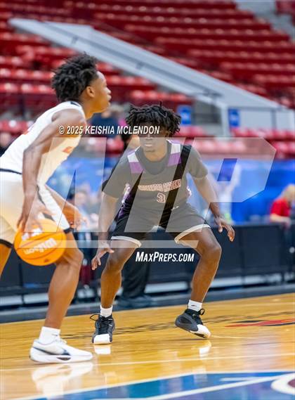 Thumbnail 2 in Hawthorne vs. Crossroad Academy (FHSAA Rural Class Final) photogallery.