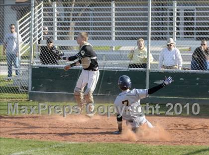 Thumbnail 3 in Shafter @ Tehachapi photogallery.