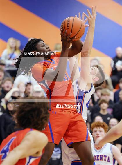 Thumbnail 3 in St. Teresa vs Argenta-Oreana (IHSA 1A Regional Final) photogallery.
