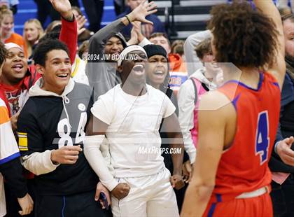 Thumbnail 3 in St. Teresa vs Argenta-Oreana (IHSA 1A Regional Final) photogallery.