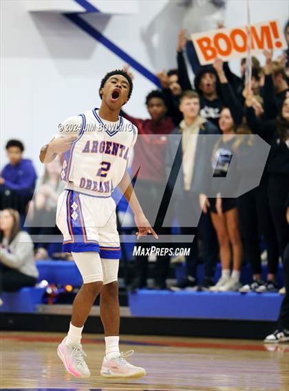 Thumbnail 2 in St. Teresa vs Argenta-Oreana (IHSA 1A Regional Final) photogallery.