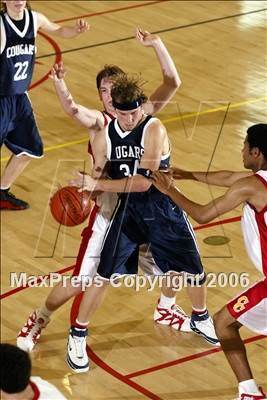 Thumbnail 2 in Coronado vs. Cathedral (Torrey Pines Holiday Classic) photogallery.