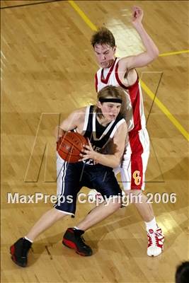 Thumbnail 1 in Coronado vs. Cathedral (Torrey Pines Holiday Classic) photogallery.
