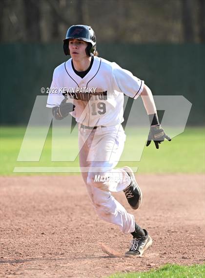 Thumbnail 2 in Maloney @ Farmington photogallery.