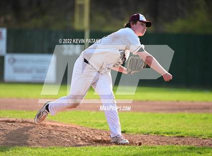 Thumbnail 3 in Maloney @ Farmington photogallery.