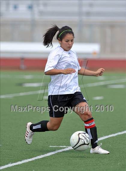 Thumbnail 2 in Faith Christian vs. Bradshaw Christian (CIF SJS D7 Final) photogallery.