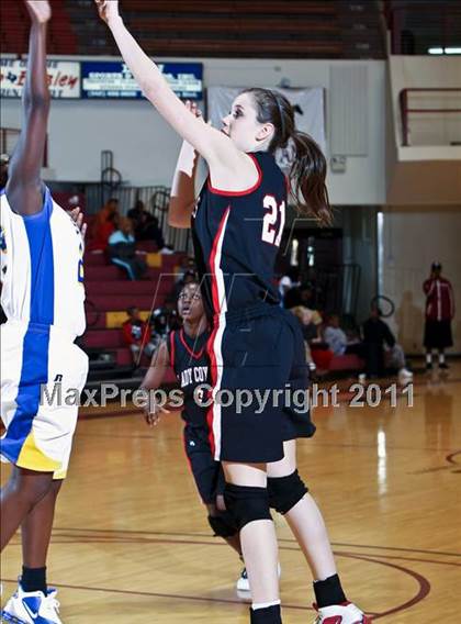 Thumbnail 1 in Wichita Falls vs. Dallas Samuell (Fantasy of Lights) photogallery.