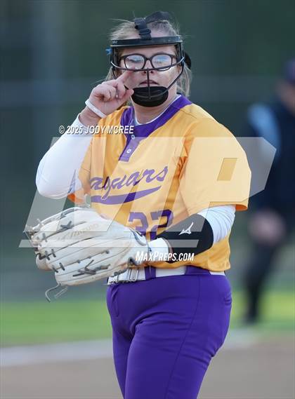 Thumbnail 3 in DeSoto Central @ Hernando photogallery.