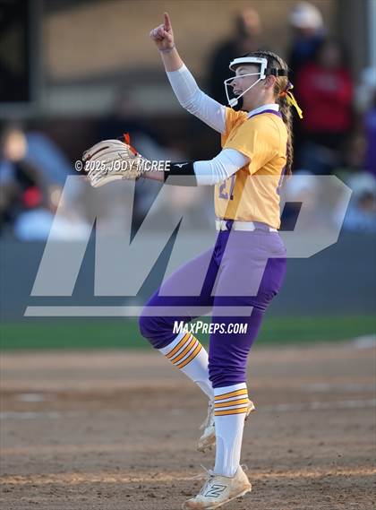 Thumbnail 1 in DeSoto Central @ Hernando photogallery.