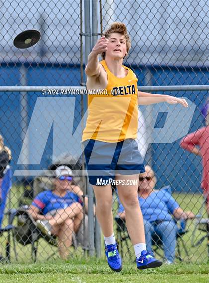Thumbnail 1 in IHSAA Delta Sectional (Discus)  photogallery.