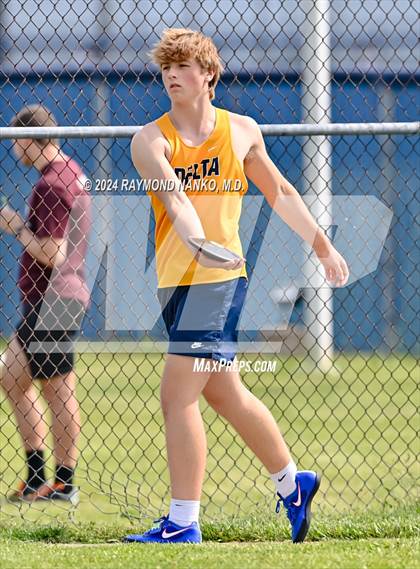 Thumbnail 3 in IHSAA Delta Sectional (Discus)  photogallery.