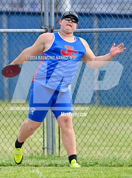 Thumbnail 2 in IHSAA Delta Sectional (Discus)  photogallery.
