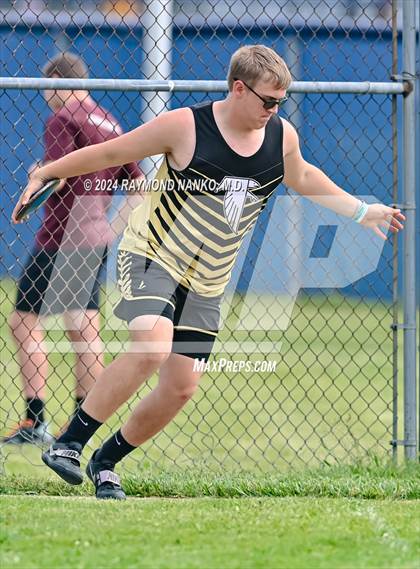 Thumbnail 2 in IHSAA Delta Sectional (Discus)  photogallery.