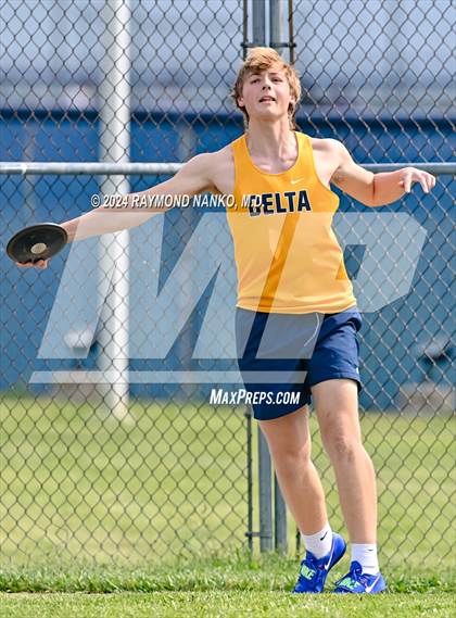 Thumbnail 1 in IHSAA Delta Sectional (Discus)  photogallery.