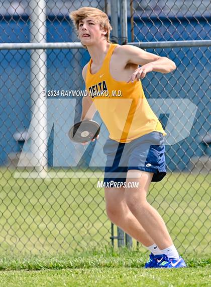 Thumbnail 3 in IHSAA Delta Sectional (Discus)  photogallery.
