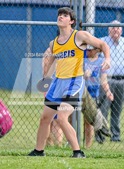 Thumbnail 2 in IHSAA Delta Sectional (Discus)  photogallery.