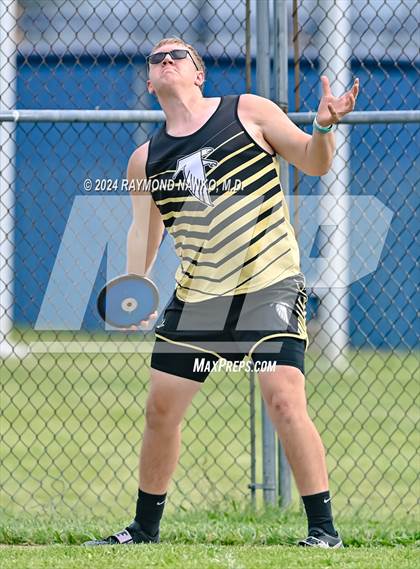 Thumbnail 1 in IHSAA Delta Sectional (Discus)  photogallery.
