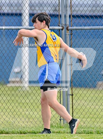 Thumbnail 3 in IHSAA Delta Sectional (Discus)  photogallery.