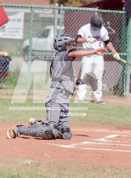 Thumbnail 3 in Covina vs Santa Fe photogallery.