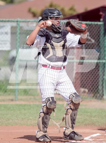 Thumbnail 3 in Covina vs Santa Fe photogallery.