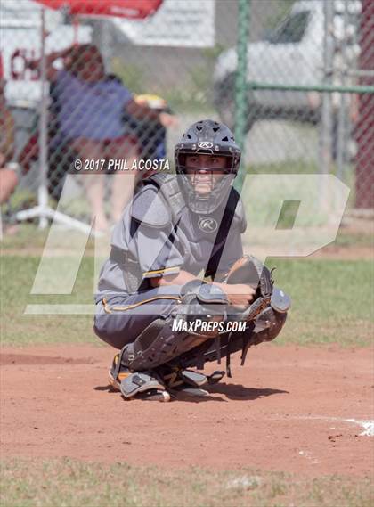 Thumbnail 3 in Covina vs Santa Fe photogallery.