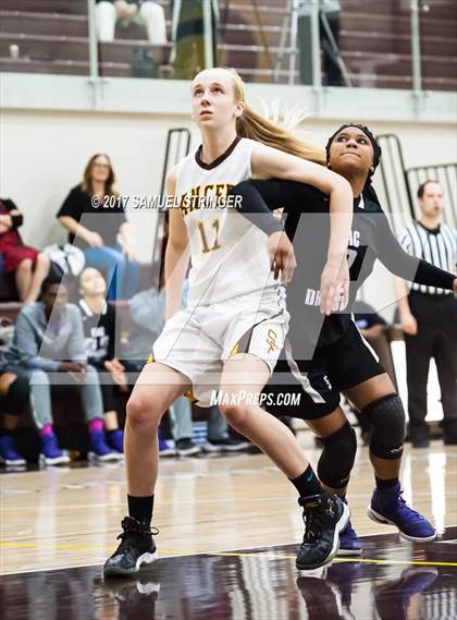Thumbnail 2 in Sacramento @ Saint Francis (CIF NorCal D2 Regional Playoff) photogallery.