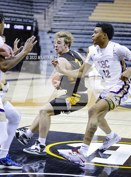 Thumbnail 3 in Christian Brothers vs Kickapoo (Norm Stewart Classic) photogallery.