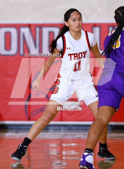 Thumbnail 2 in Lynwood vs. Troy (Battle at the Beach) photogallery.