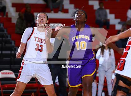 Thumbnail 3 in Lynwood vs. Troy (Battle at the Beach) photogallery.