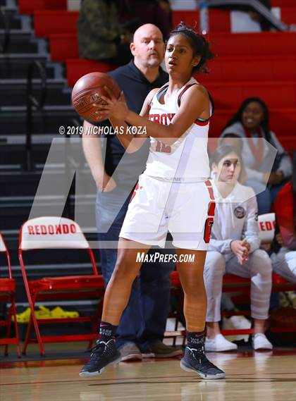 Thumbnail 3 in Lynwood vs. Troy (Battle at the Beach) photogallery.