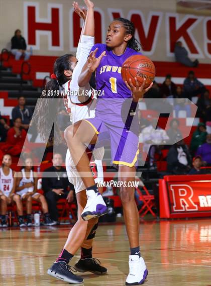 Thumbnail 1 in Lynwood vs. Troy (Battle at the Beach) photogallery.