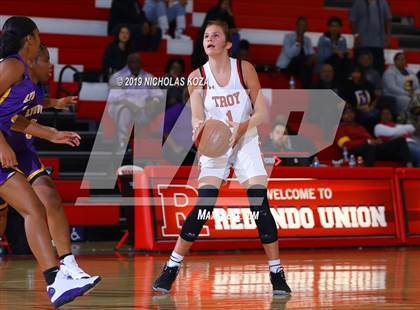 Thumbnail 1 in Lynwood vs. Troy (Battle at the Beach) photogallery.