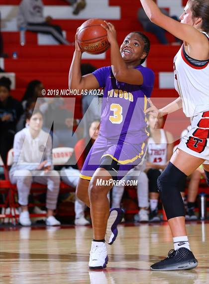 Thumbnail 3 in Lynwood vs. Troy (Battle at the Beach) photogallery.