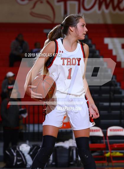 Thumbnail 2 in Lynwood vs. Troy (Battle at the Beach) photogallery.