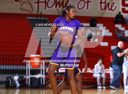 Thumbnail 3 in Lynwood vs. Troy (Battle at the Beach) photogallery.