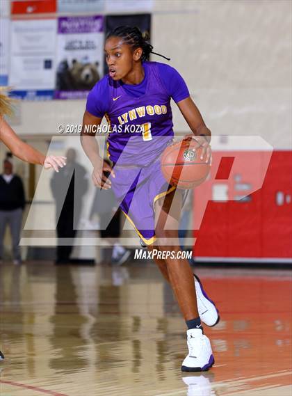 Thumbnail 3 in Lynwood vs. Troy (Battle at the Beach) photogallery.