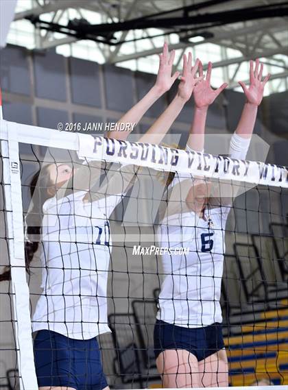 Thumbnail 3 in Menlo School @ Point Loma (CIF State D4 Final) photogallery.