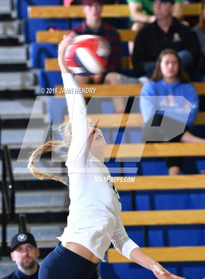 Thumbnail 2 in Menlo School @ Point Loma (CIF State D4 Final) photogallery.