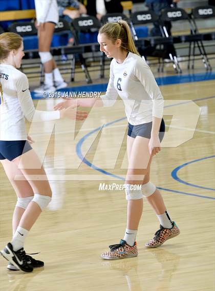 Thumbnail 2 in Menlo School @ Point Loma (CIF State D4 Final) photogallery.