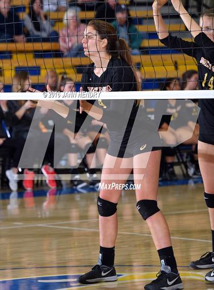 Thumbnail 2 in Menlo School @ Point Loma (CIF State D4 Final) photogallery.