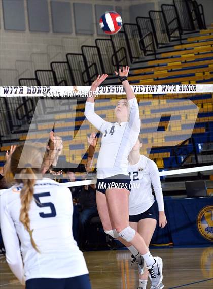 Thumbnail 1 in Menlo School @ Point Loma (CIF State D4 Final) photogallery.