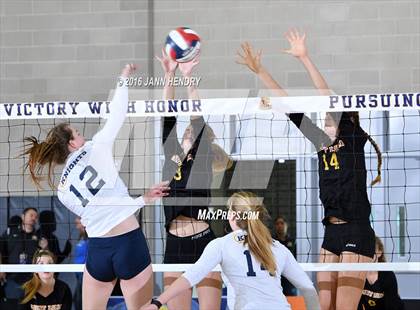 Thumbnail 3 in Menlo School @ Point Loma (CIF State D4 Final) photogallery.