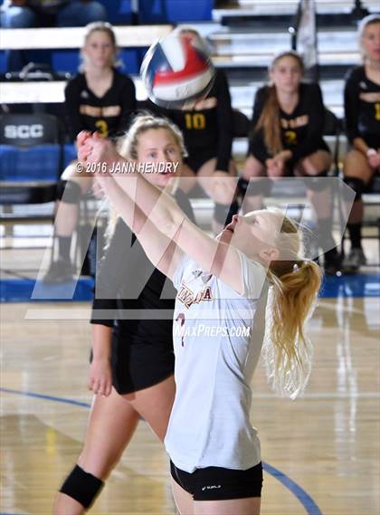 Thumbnail 3 in Menlo School @ Point Loma (CIF State D4 Final) photogallery.