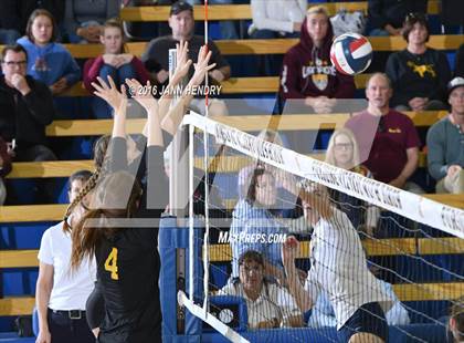 Thumbnail 2 in Menlo School @ Point Loma (CIF State D4 Final) photogallery.