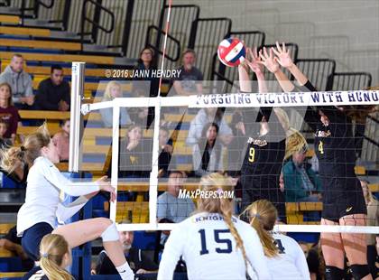 Thumbnail 2 in Menlo School @ Point Loma (CIF State D4 Final) photogallery.