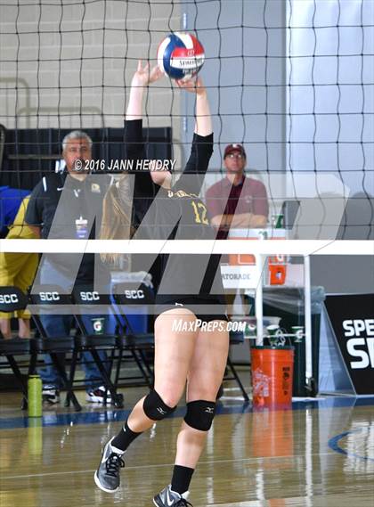 Thumbnail 3 in Menlo School @ Point Loma (CIF State D4 Final) photogallery.