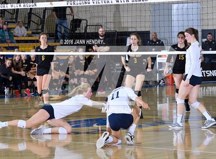 Thumbnail 2 in Menlo School @ Point Loma (CIF State D4 Final) photogallery.